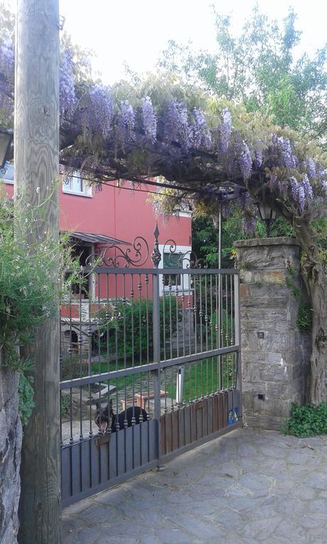 Casa Orisca Villa Lesa Exterior photo